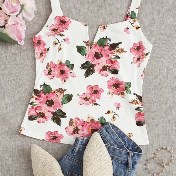 Clothes - Picture 5 of 5